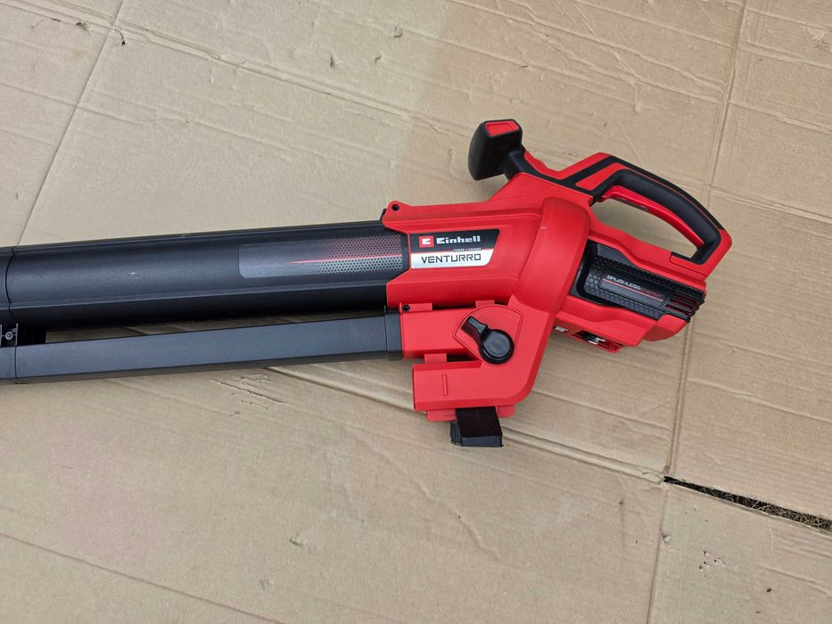 Suflanta de frunze pe acumulator Einhell VENTURRO 18/210