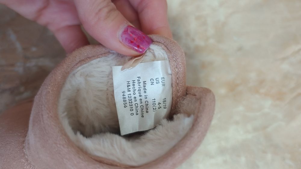 Ghete Ugg fetite H&M