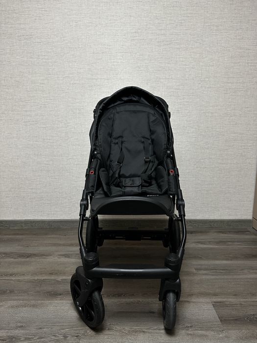 Коляска 2 в 1 Pituso Tossa