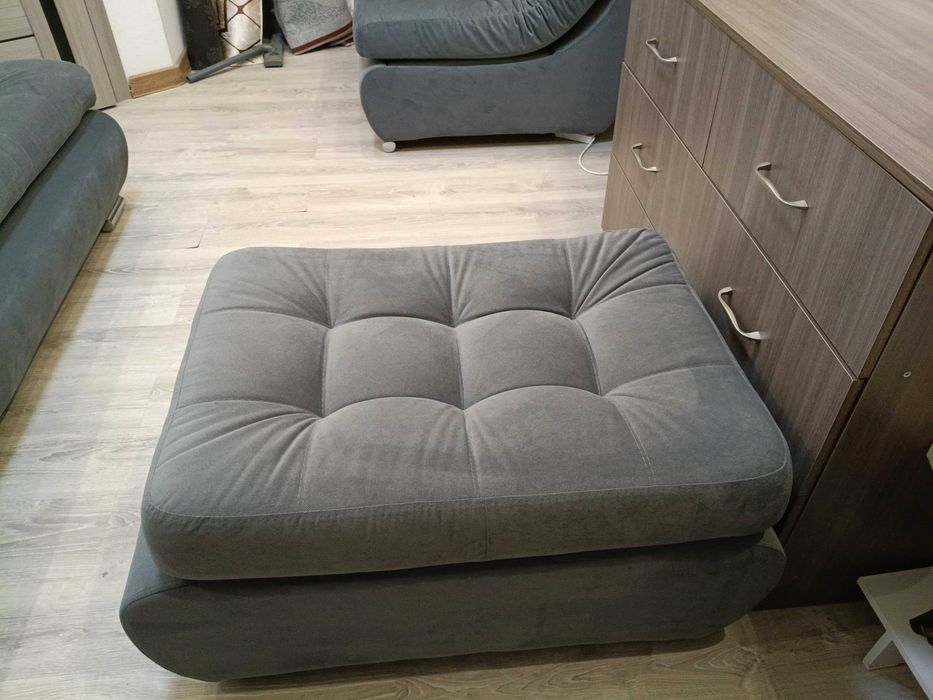 Продам комплект мягкой мебели