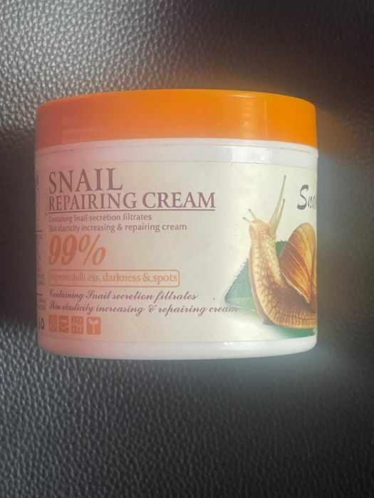 Гръцки крем за лице с екстракт от охлюви 115 грама! SNAIL Kрем NIVEA65