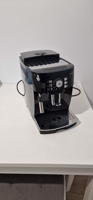 Espressor automat Delonghi