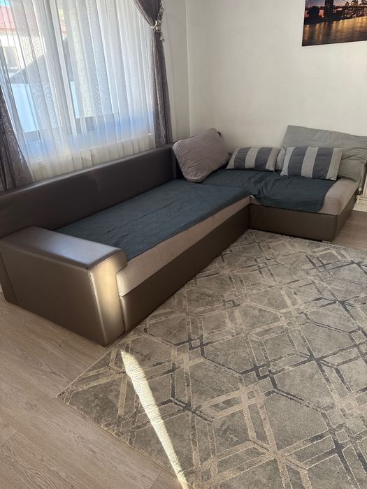 Colțar de sufragerie cu ladă extensibil