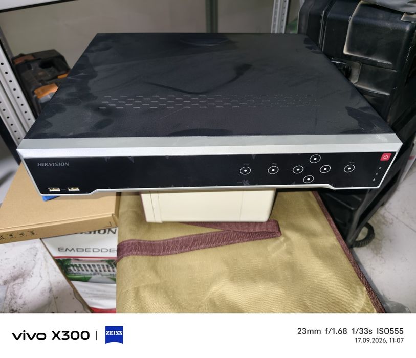 Видеорегистратор Hikvsion DS 7716NI K4 16P
