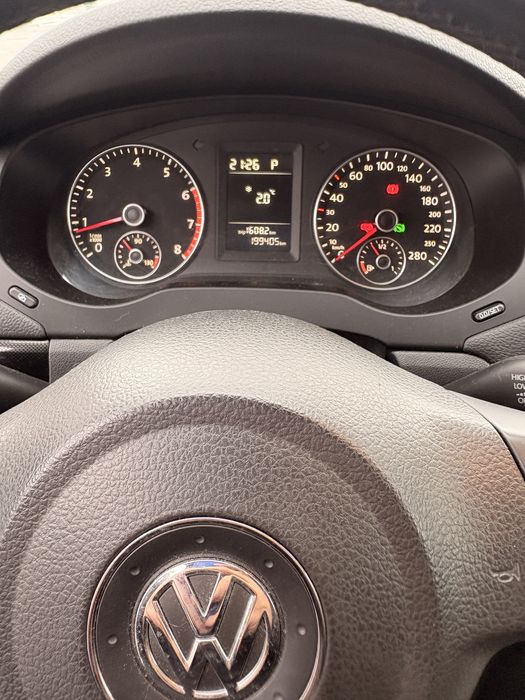 VW Jetta 2011 – benzină, cutie automată, îngrijită