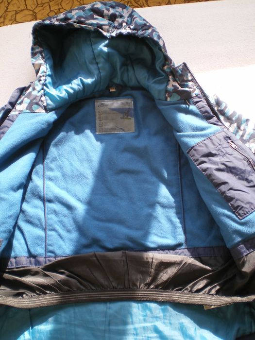 Яке  с качулка CRANE за ръст 134-140 см.+ подарък чорапи