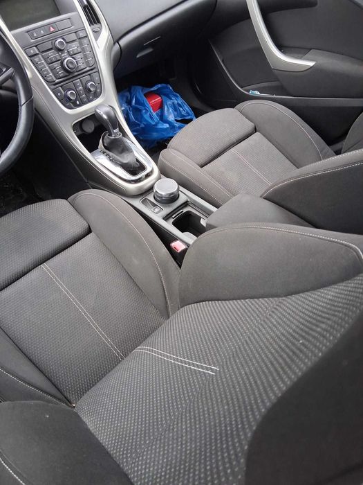 Opel Astra J Hatchback 2.0 CDTI A20dth