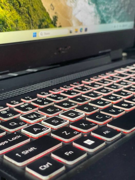 Kuchli Igrovoy Noutbuk Acer Nitro