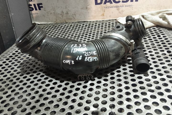 Furtun admisie 5Q0129654G 5Q0129654G Seat Ibiza a 5-a generatie KJ