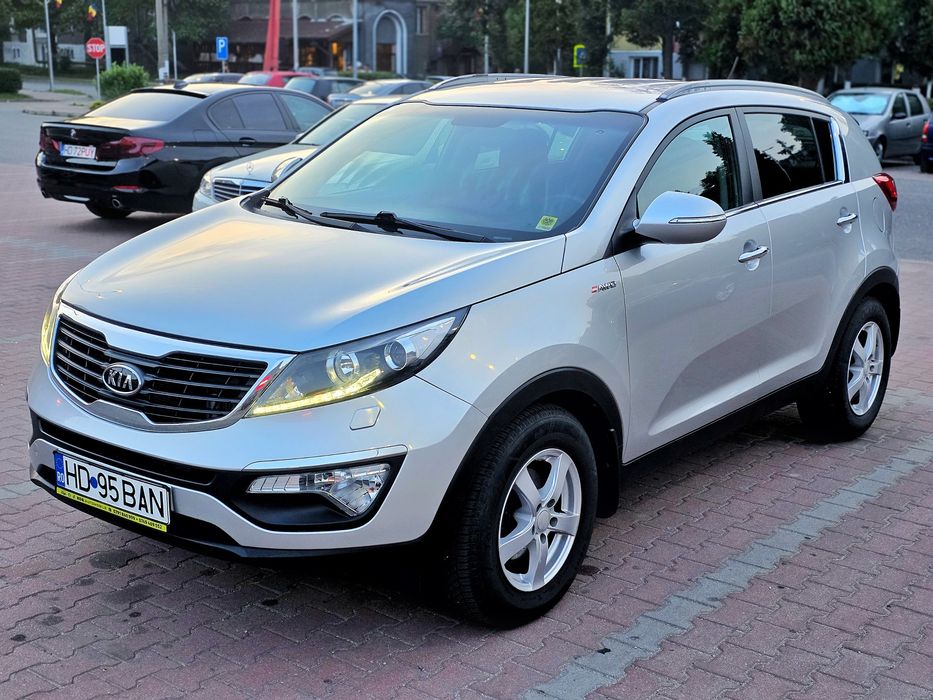 KIA Sportage 2012 — imagine 2