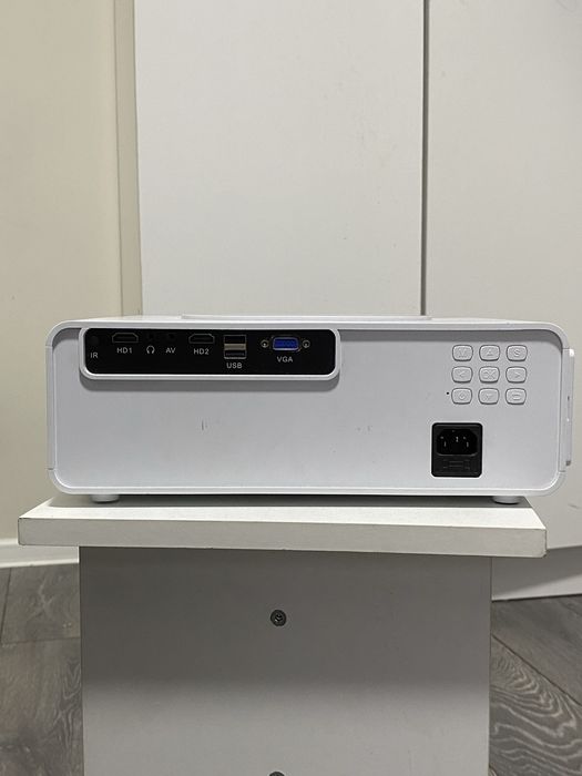 TouYinger Q10 Basic Full HD Projector