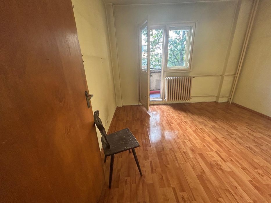 3 Camere Decomandat | 2 Băi | 3 Debarale | Petre Ispirescu | Etaj 1