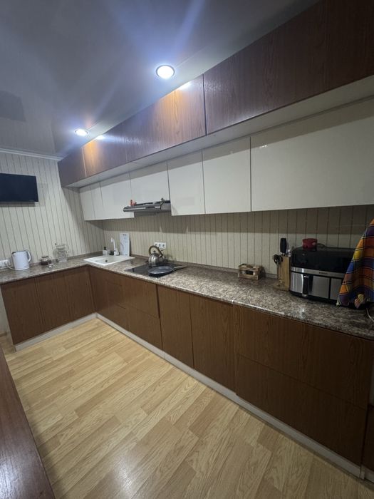 Продам 4х клмнатную квартиру