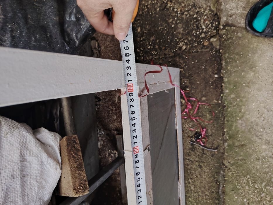 Метална врата и каса