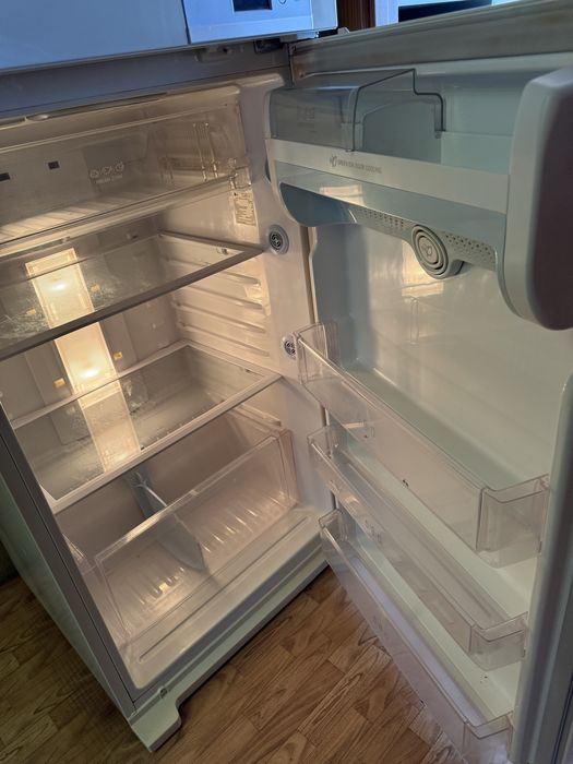 Холодильник рабочий