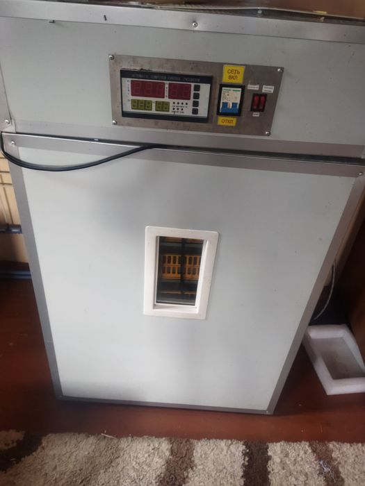 Продам инкубатор 440 яиц