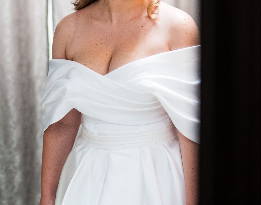 Rochie de mireasa din tafta