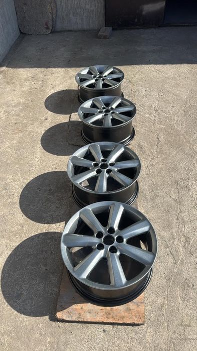 Диски от toyota crown r18