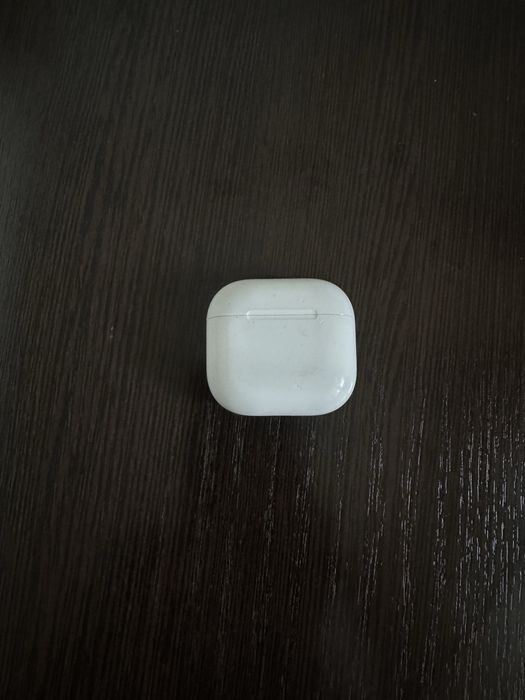 Кейс airpods 4 оригинал