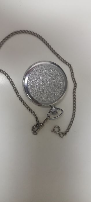 Часы СССР карманные, в хорошем состоянии