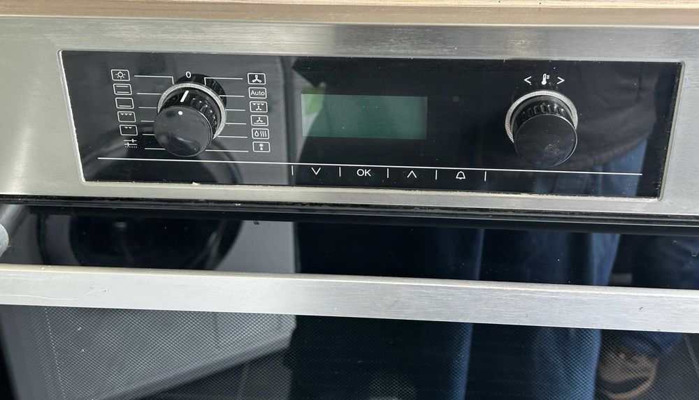 Фурна за вграждане Miele H5461B с пиролитично почистване