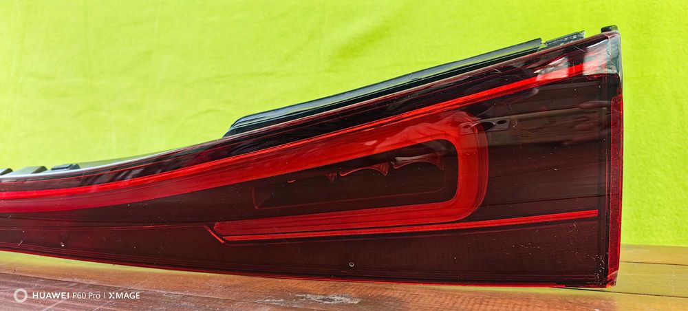 Централен стоп Mercedes EQA W243 / Мерцедес В243