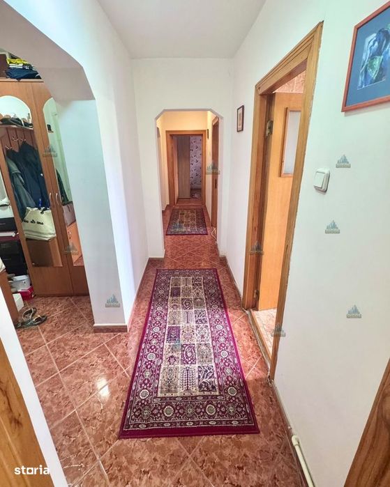 Apartament 3 camere de vânzare – Zona Valah