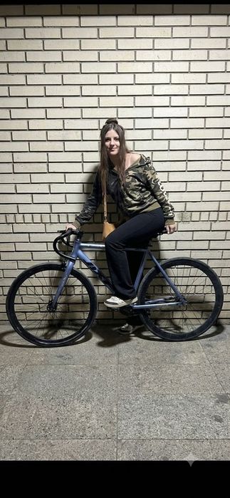 Продам  велосипед  фикс jixf at 5 fixed gear