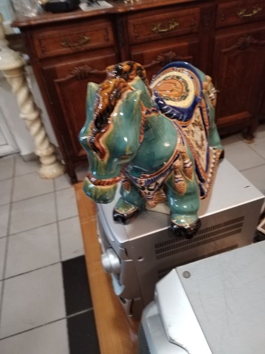 Statuetă din ceramică
