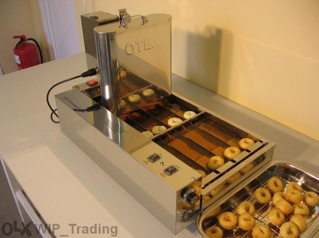 При поръчка на машина за казанлъшки понички от нас спестявате 2025 лв.