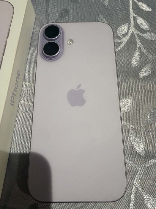 Смартфон iPhone 17