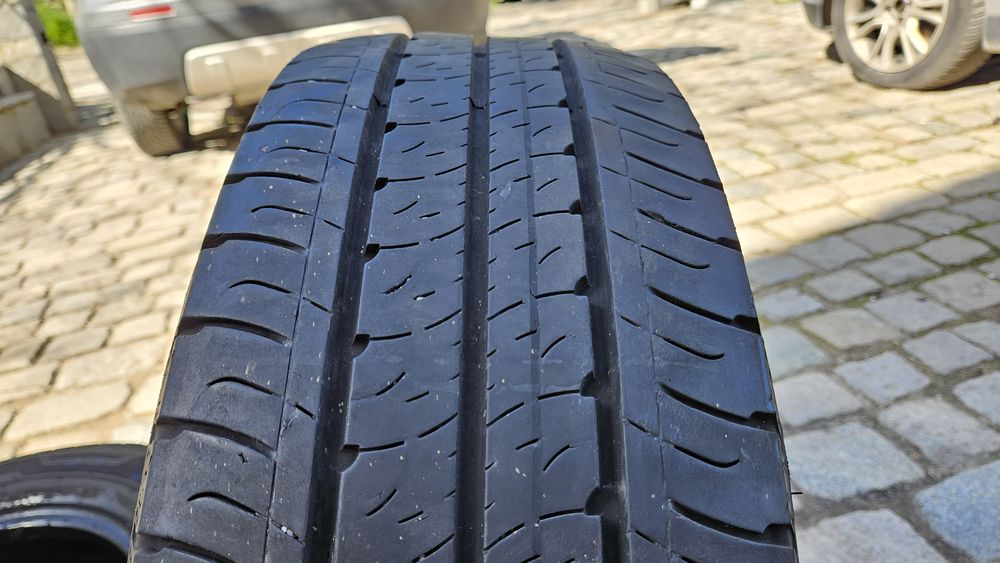 Goodyear Efficient grip cargo 215 65 R16C