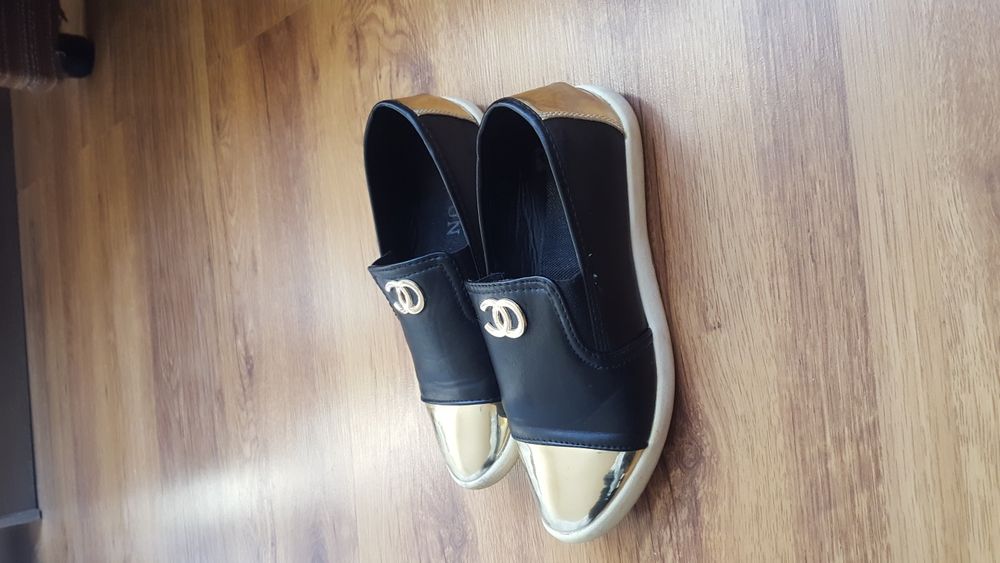 Дамски обувки