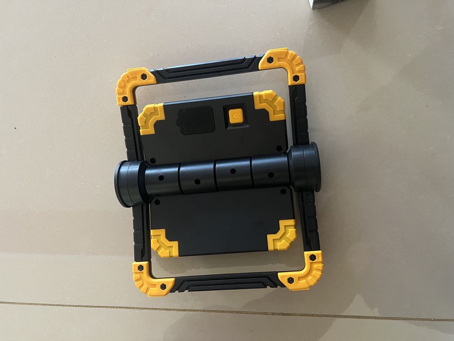 Vand lanterna pentru iluminat