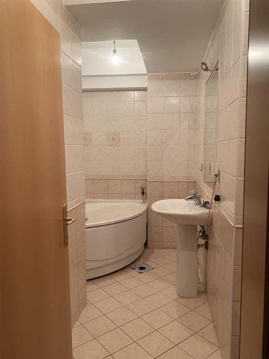 Дава се под наем Тристаен апартамент в София, Дървеница - 89 кв.м за 561 € - Снимка #2