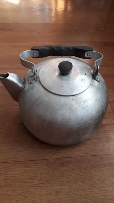 Чайник алюминиевый времен СССР