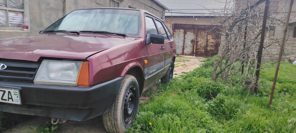 Машина 2109 сотилади