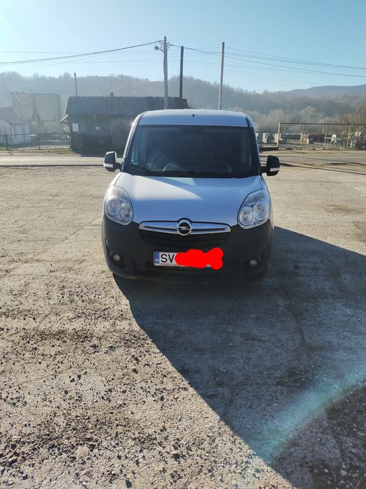 Vând autoutilitară Opel Combo