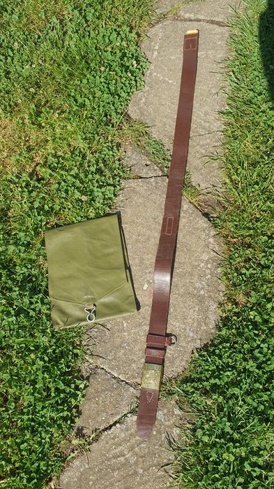 Lot  două articole militare  Centură piele + Geantă MCG