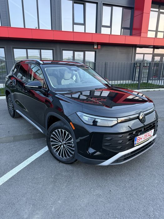 VW Tayron 2025 | 4Motion | 2.0 TFSI | Automată | 4.700 km |