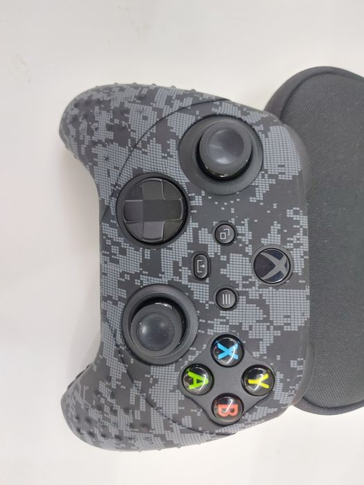 Геймпад Xbox Series S/X с чехлом