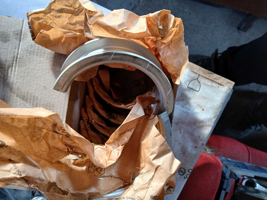 Основни и биелни лагери