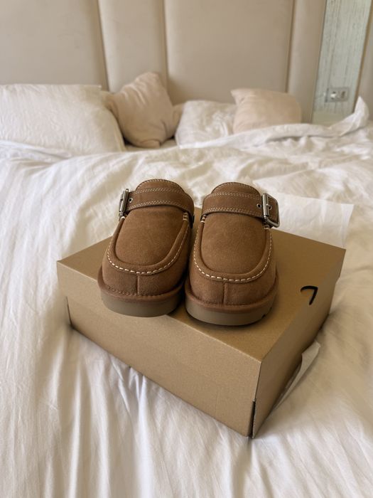 UGG Tazz Evelina Goldenstar Clogs