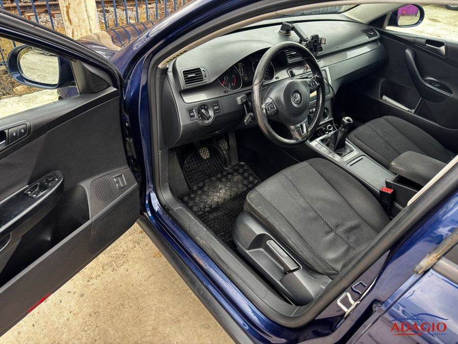 Vând masina Volskwagen Passat