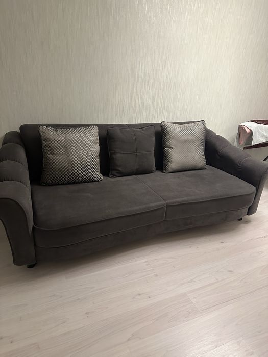 Диван в отличном состоянии