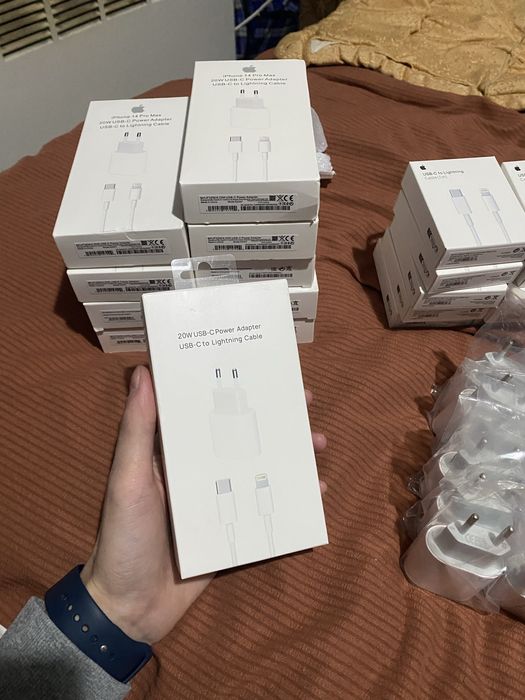 Продам быстрый зарядка для Айфона