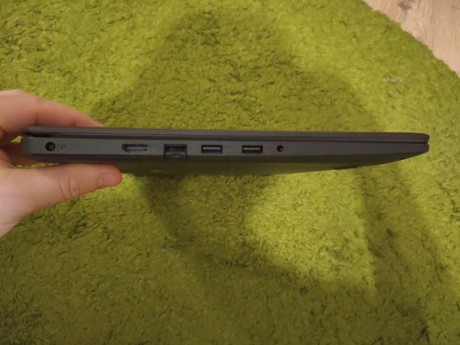 Laptop Dell Vostro 3500 ca nou, Win 11.  Trimit cu verificare!