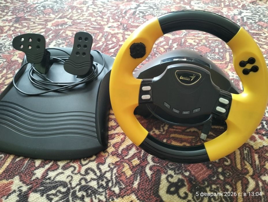 Продам руль с педалями для компьютера
