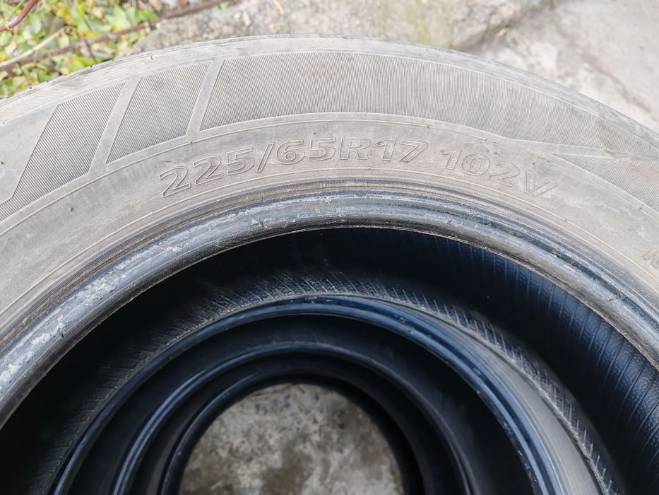 Продаю шины   цена:35,000 торг