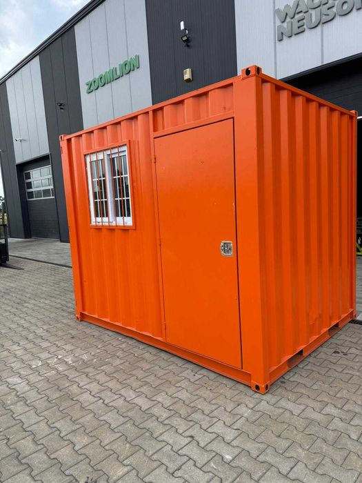 Container maritim mărime 3.00x2,23x2,51 cu usă si geam pe lateral